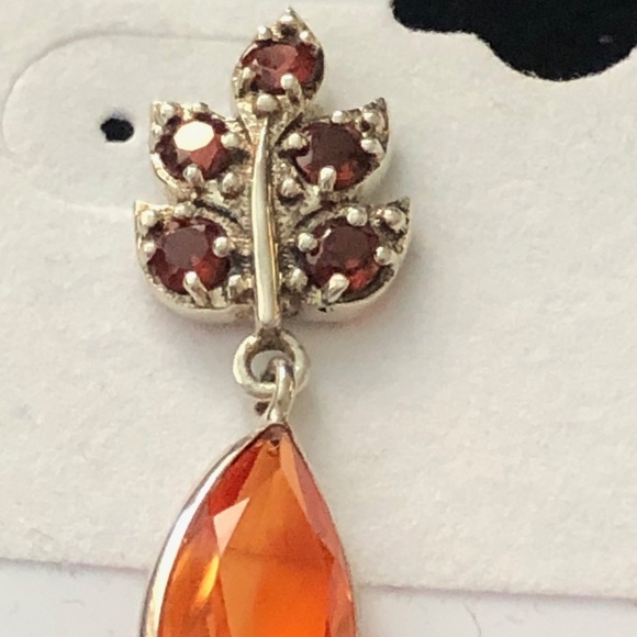 Nicky Butler HONEY QUARTZ and GARNET Leaf Earrings - Picture 4 of 8